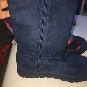 Navy blue boots